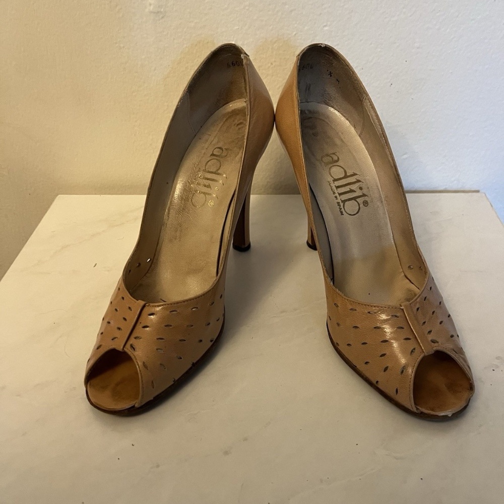 Vintage Adlib Light Tan High Heels Peep Toe Shoes Women's 7.5 M 1980s
